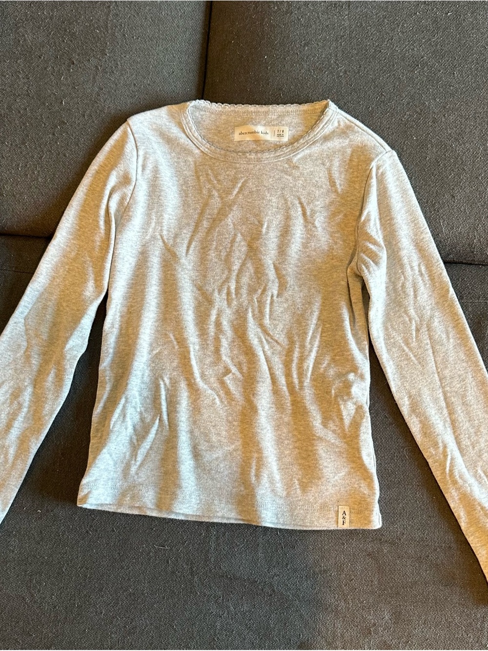 abercrombie kids Girls Heather Gray Knit Long Sleeve Crew Neck Tee - Size 7